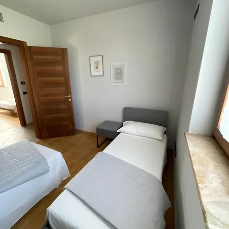 Apartment Residenza Al Pellegrino Peschiera del Garda